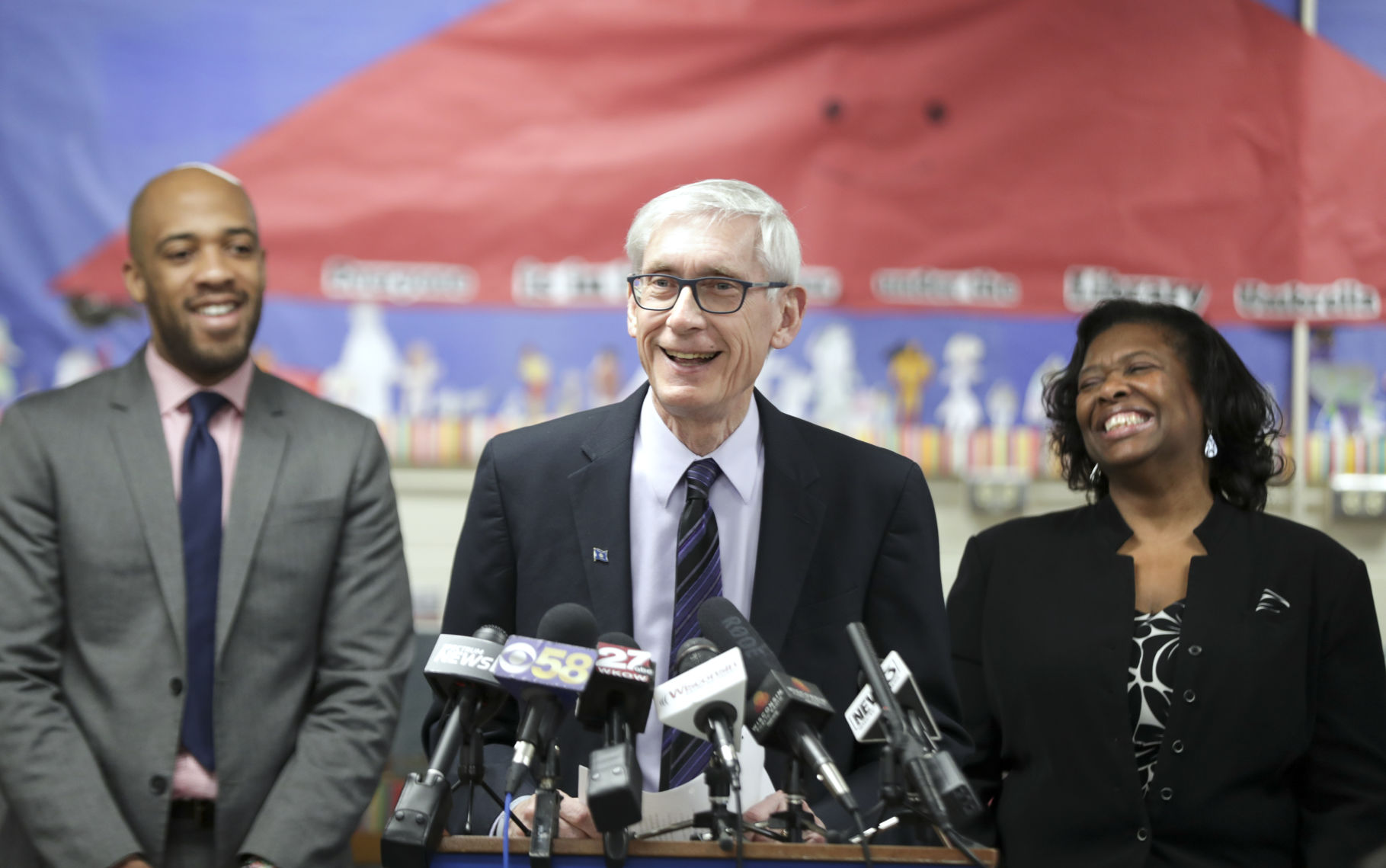 Tony Evers announces program to recognize outstanding students